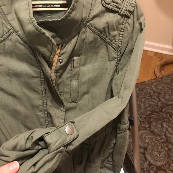 Daughters of The Liberation Green Jacket - Picture 5 of 6